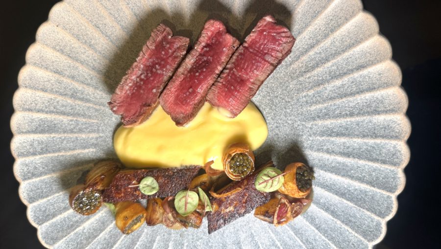 Le filet de bœuf Charolais, aubergine et caviar Osciètre : l’élégance en équilibre