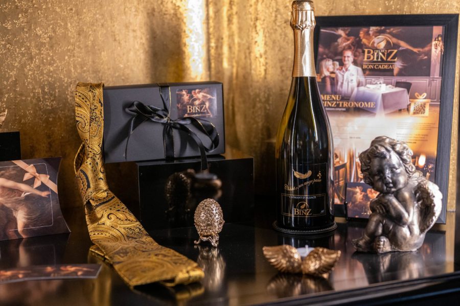 Un meuble boutique de style Louis XV au Restaurant Julien Binz